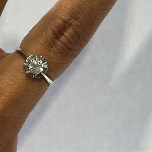 Bague Empierrée en Diamant en Or Blanc 18 Carats