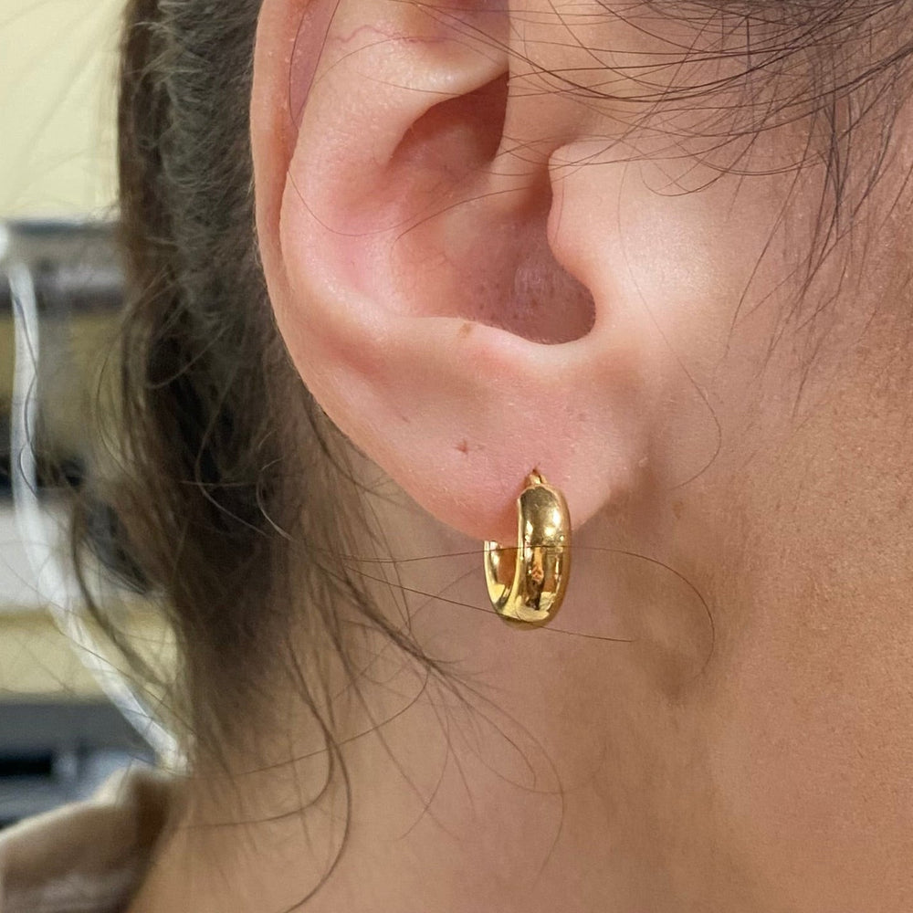 Boucles d'oreilles créoles en or jaune 18K - 1.74G