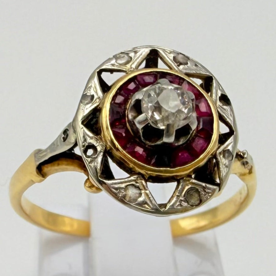 Bagues en Or Jaune avec Diamants et Rubis 18K - T 52