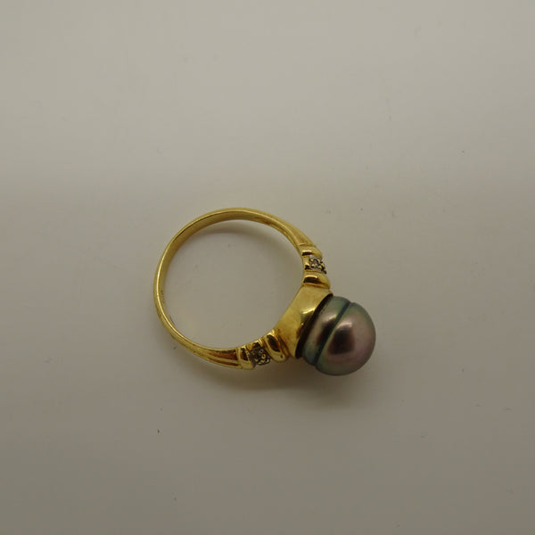 Bagues en Or jaune 18K avec perle de Tahiti et diamants