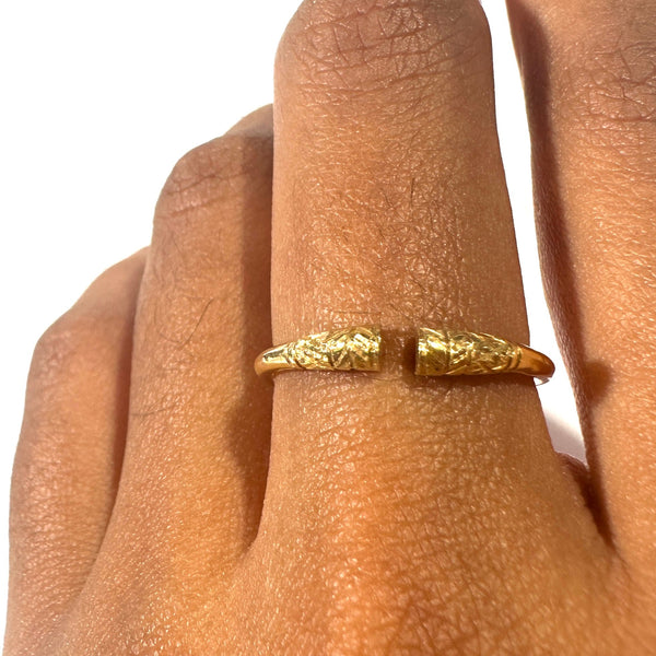 Bague Ancienne en Or Jaune 18K