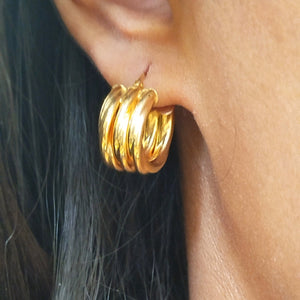 Boucles d'oreilles créoles en or jaune 18k -  3.35 G