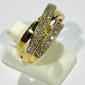 Bagues en or jaune 18 K avec diamants