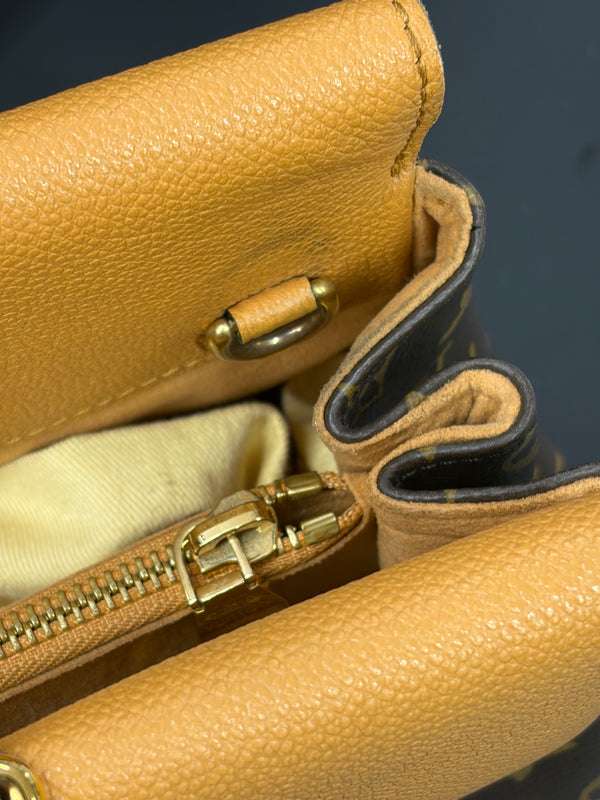 Sac à main Louis Vuitton Venus MNG épice très bon