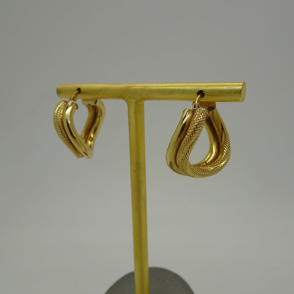 Boucles en or jaune 18K 4.05 Grs