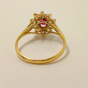 Bagues marguerite en or jaune avec Rubis et Zirconium