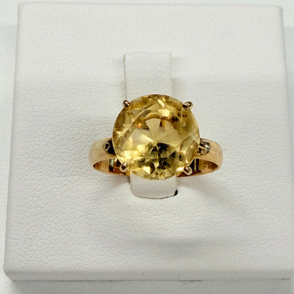 Bague avec Citrine en Or Jaune 18K
