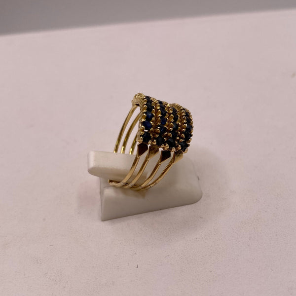 Bagues en or jaune 18 K avec saphir
