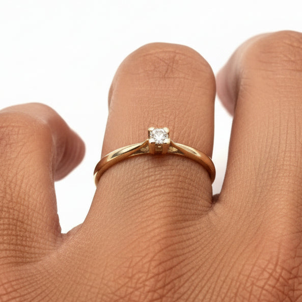 Bague solitaire en or  jaune 18k -  1.5 G