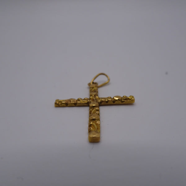 Pendentif Croix en Or Jaune  18K - 2.16 Grs