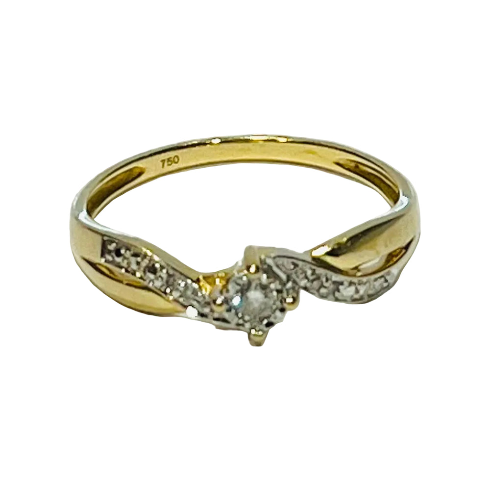 Bague en Or Jaune 18K sertie de Diamants