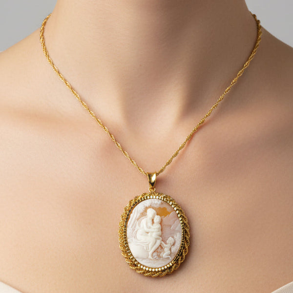 Camée Or Jaune 18 K -  16.23 G