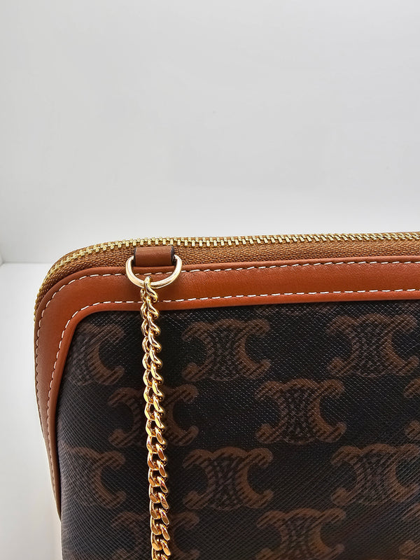 Pochette Celine Toile Triomphe et Agneau