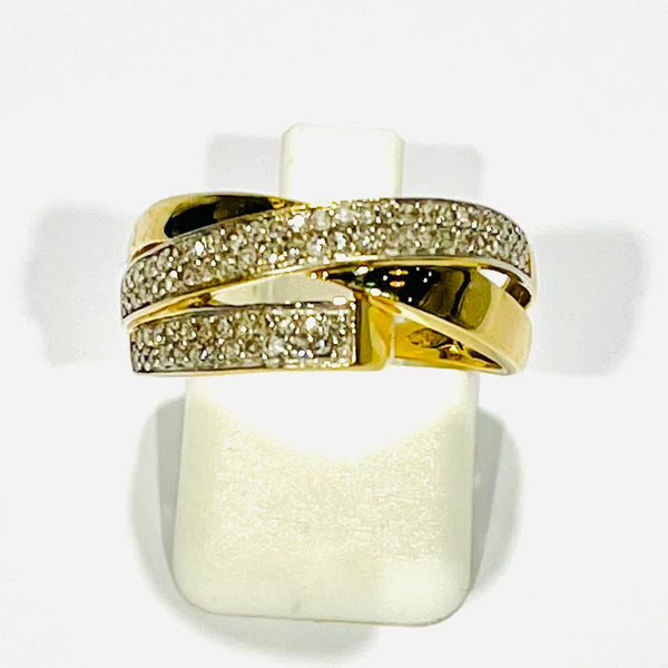 Bagues en or jaune 18 K avec diamants