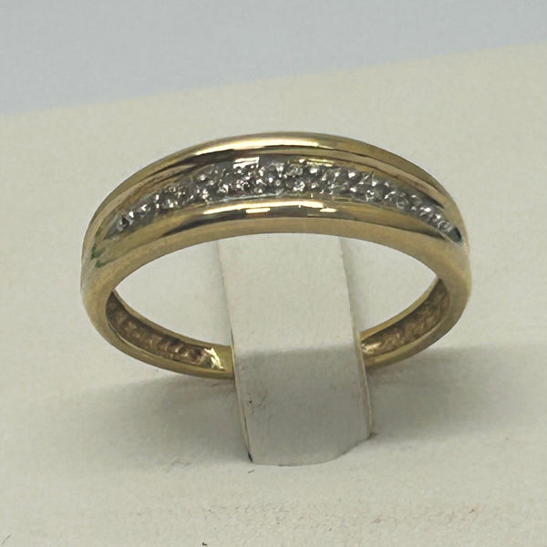 Alliance en Or Jaune 18 Carats avec Diamants