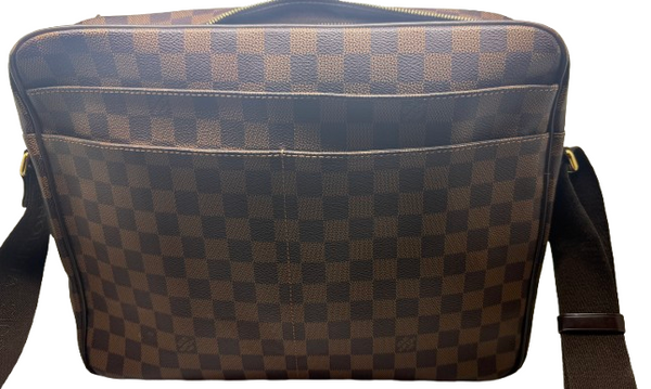Sacoche Louis Vuitton Shelton MM en bon état