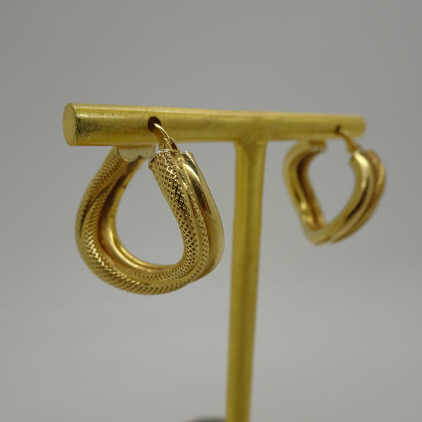 Boucles en or jaune 18K 4.05 Grs