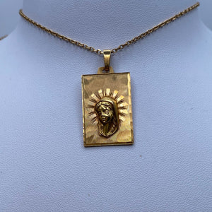 Pendentif Médaille en Or 18 Carats Poids-6.06 Grs