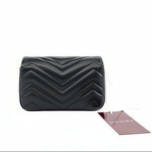 Sac Gucci GG Marmont noir en cuir matelassé