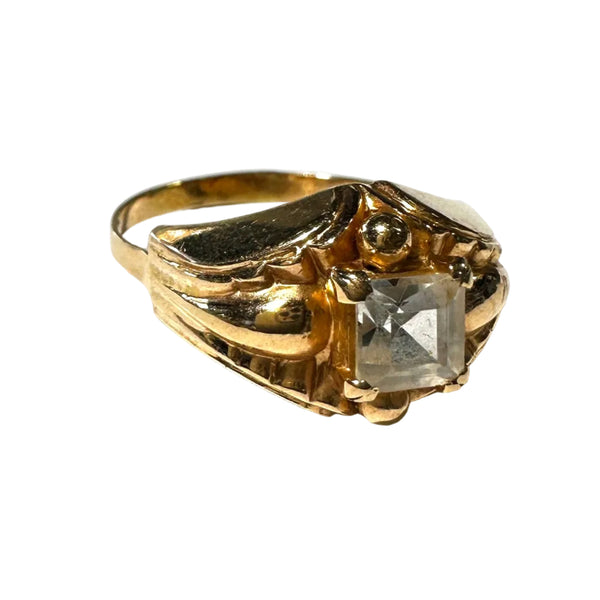 Bague ancienne en or rose et spinelle blanc 18 carats