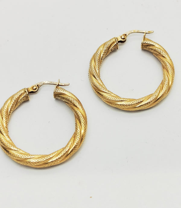 Boucles d'oreilles créoles en or jaune 18 K - 2.46 G
