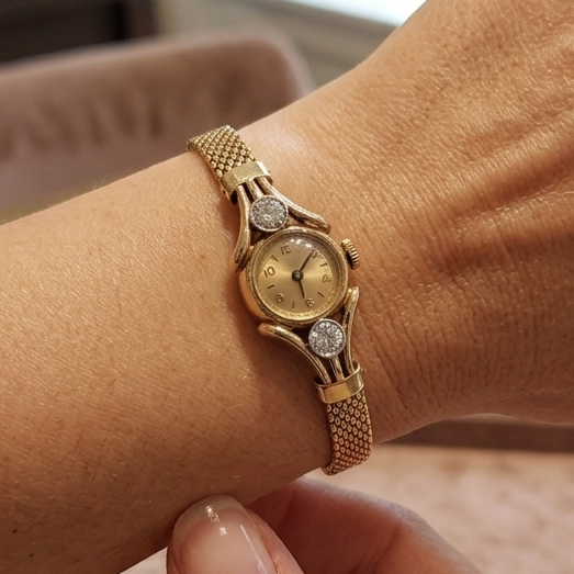 Montre Cocktail Vintage en Or Jaune 18 K Diamants
