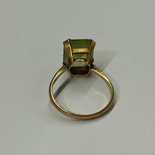 Bague empierrée en Or Jaune