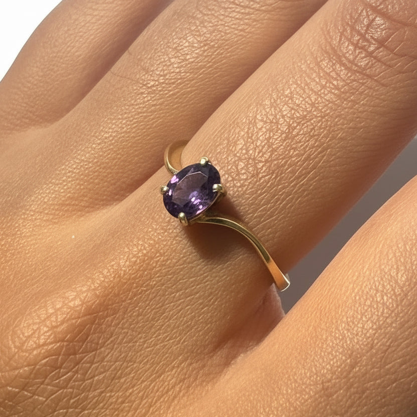 Solitaire Or Jaune 18 Carats avec Améthyste