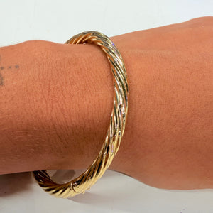 Bracelet jonc torsadé en or jaune 18 K