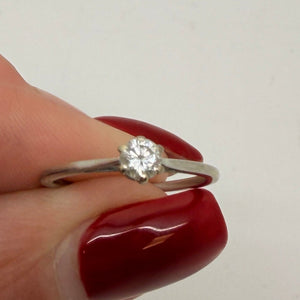 Bague Solitaire en Or Blanc 18K - Taille 48