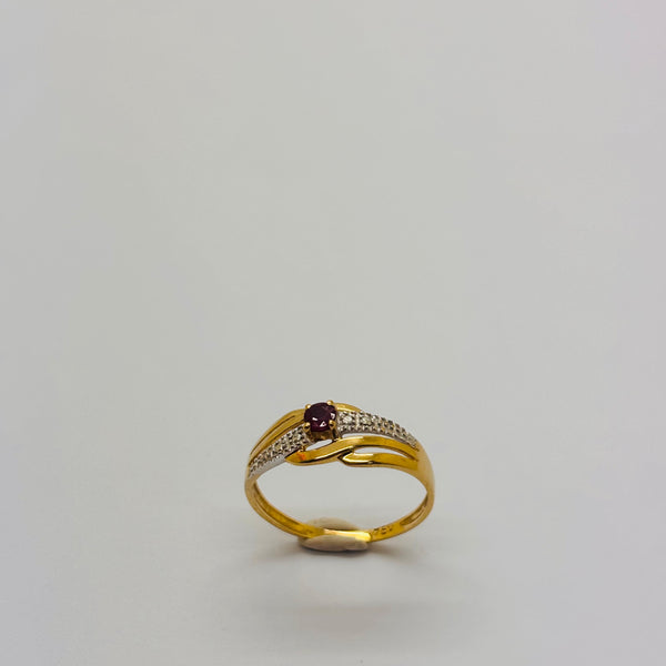 Bague en or 18 carats avec rubis – T52