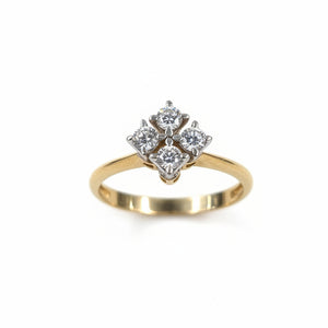 Bague Solitaire en Or Jaune 18 Carats Moissanites Carré