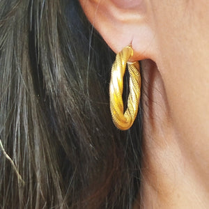 Boucles d'oreilles créoles en or jaune 18 K - 2.46 G