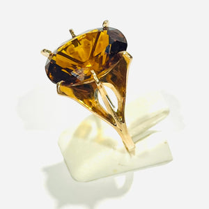 Bague avec citrine en Or Jaune 18k