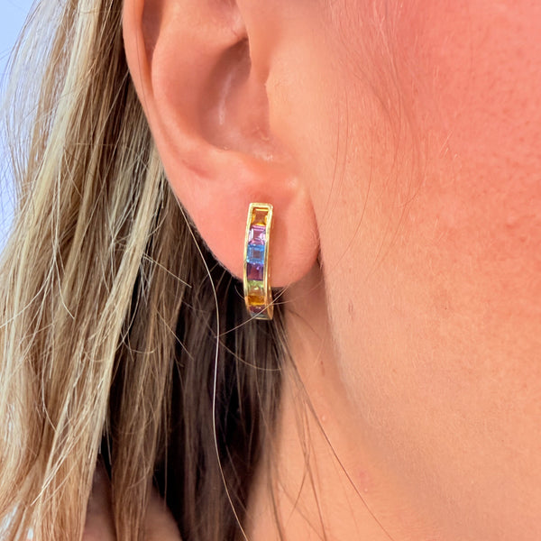 Bague et boucles d'oreilles en or jaune 18K - 7.38 Grs