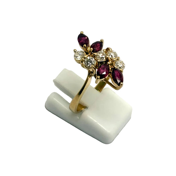 Bague Or Jaune 750 avec Rubis et Diamants