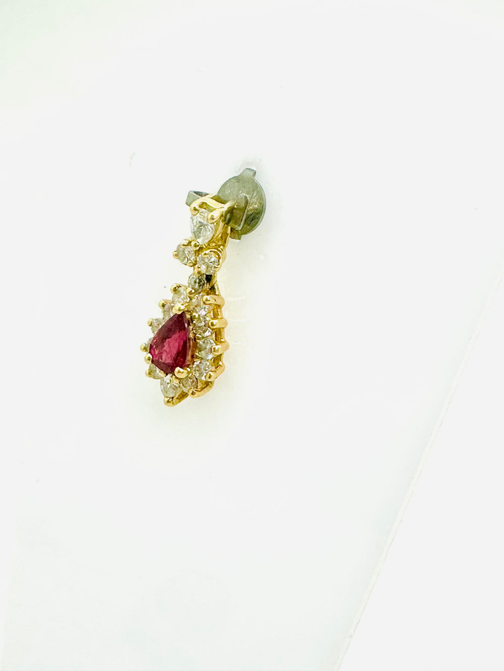Pendentif avec Rubis et Oxydes