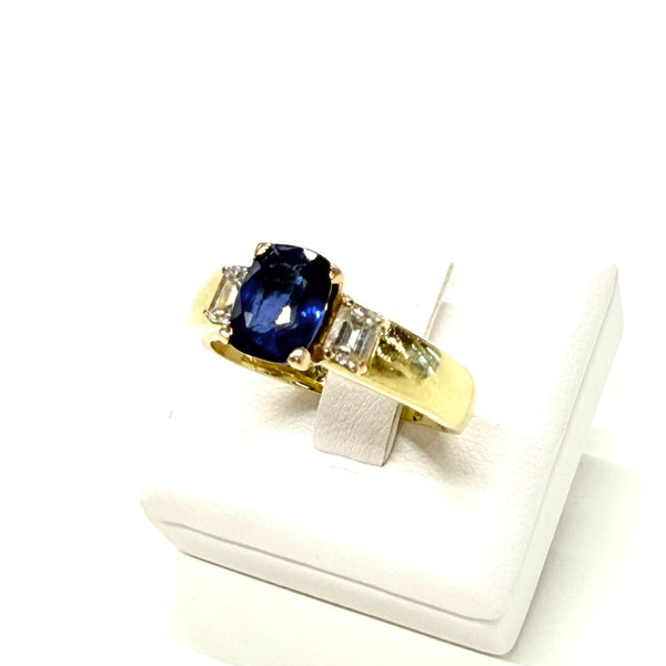 Bague en Or Jaune 18k avec Saphir et Diamants - T 56