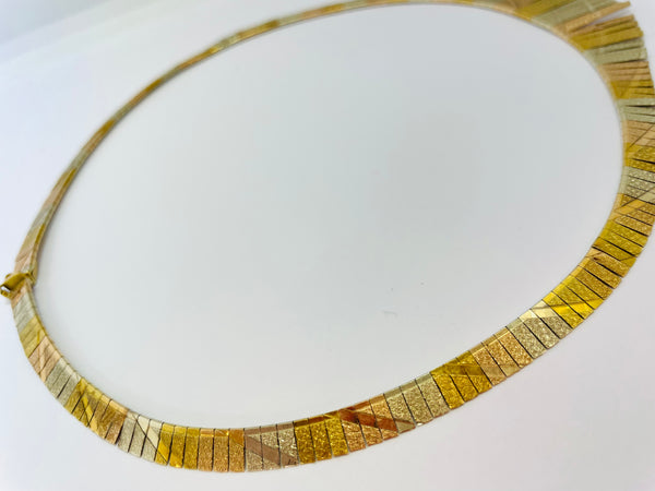 Collier Princesse en Or Jaune, Or Gris et Or Rose 18K Poids - 30.41 Grs