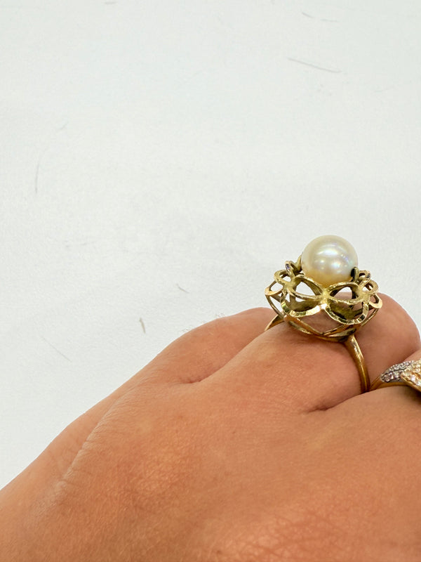 Bague fleur Or Jaune 18k avec perle d'eau douce