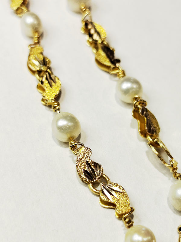 Collier Ras du Cou en Or Jaune 18K avec Perles - 13.54 Grs