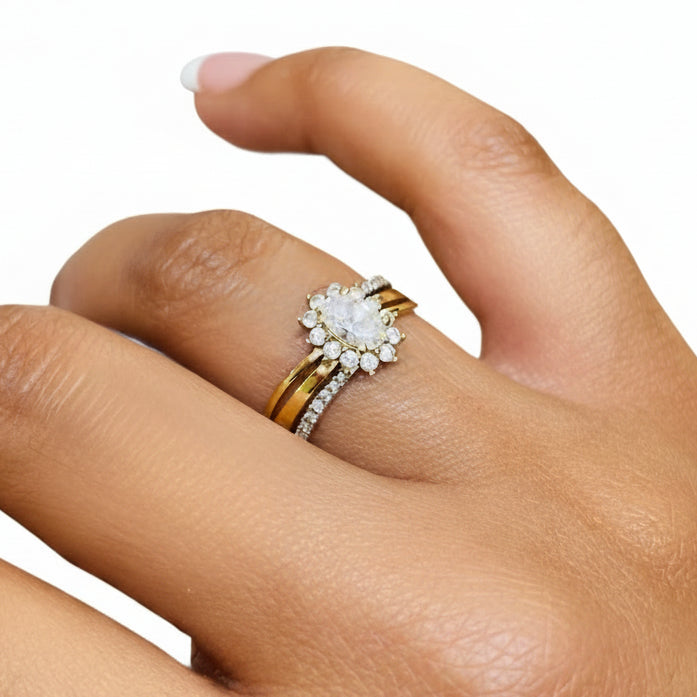 Bague en Or Jaune 18K avec Oxyde de Zirconium - T54 - 1.28gr