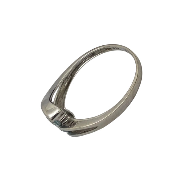 Bague en Or Gris 18K avec  topazes