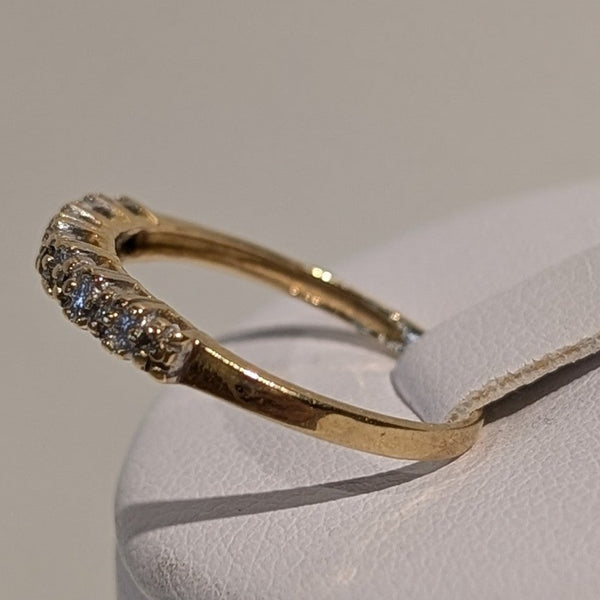 Bague Demi Tour en Or Jaune et Diamants 18k