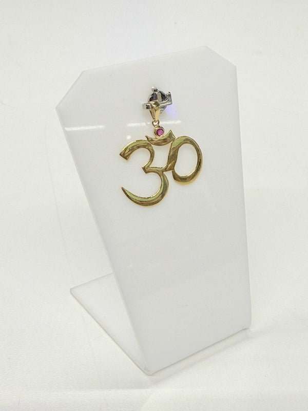 Joli Pendentif OM en Or Jaune 18k avec Rubis