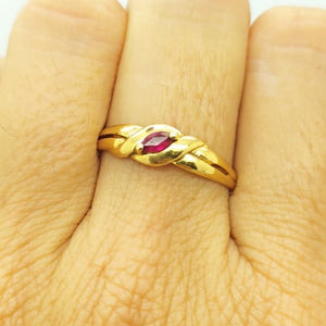 Bague Or Jaune 18K avec Rubis - T 59 - 1.46gr