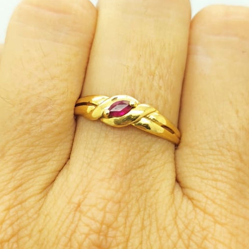 Bague Or Jaune 18K avec Rubis - T 59 - 1.46gr