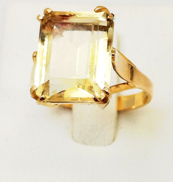 Bague Citrine en Or Jaune 18 K - 4.03 G