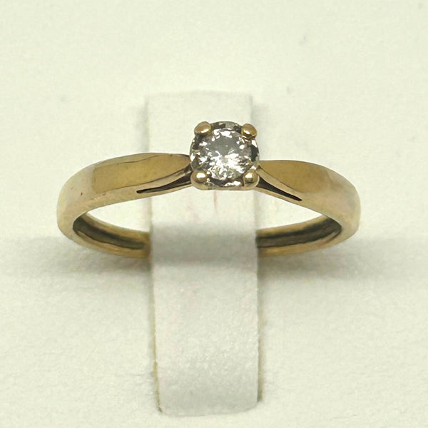 Bague solitaire en or jaune avec diamant