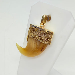 Pendentif griffe de tigre en or jaune 14 K